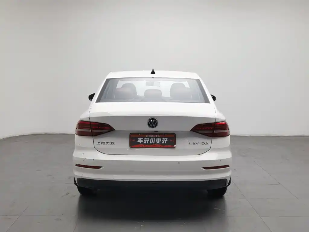 Volkswagen Lavida — миниатюра 4