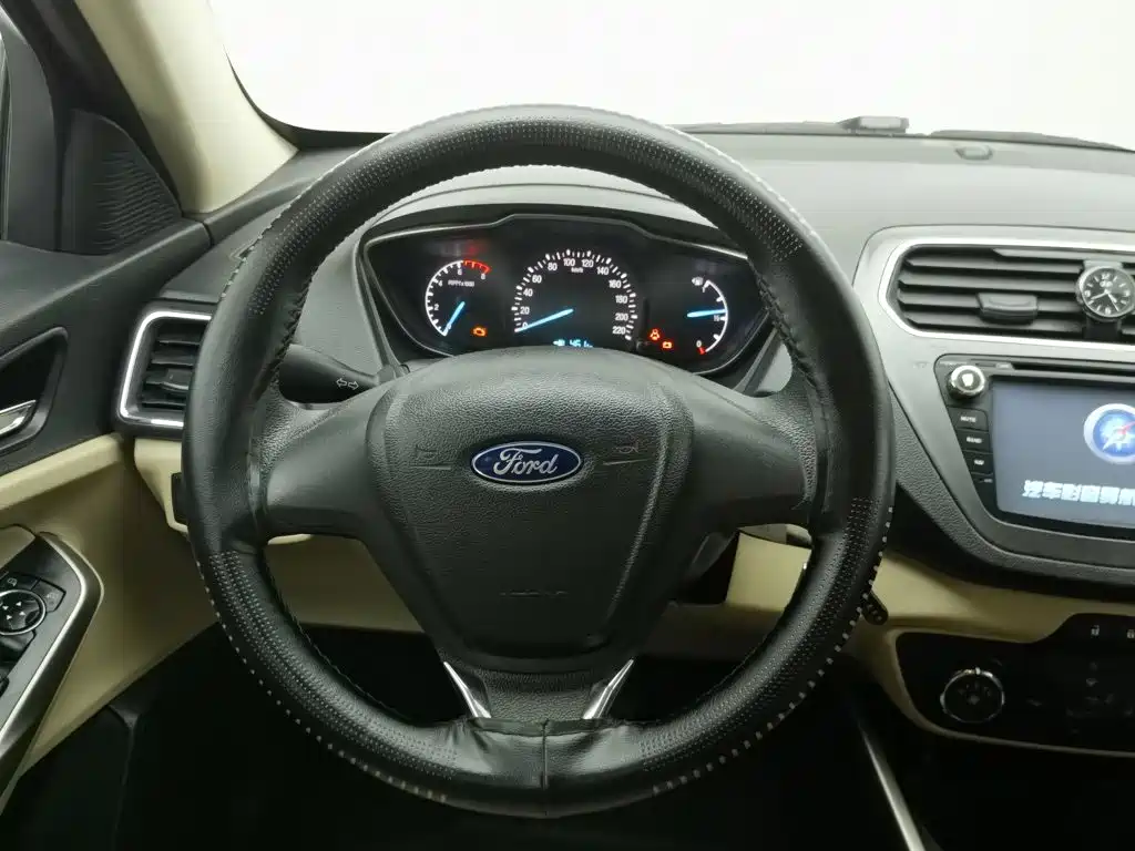 Ford Escort — миниатюра 11
