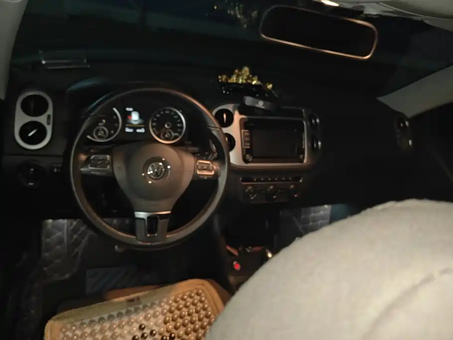 Volkswagen Tiguan — миниатюра 12