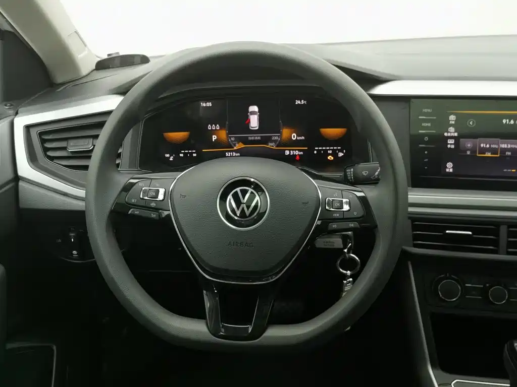 Volkswagen Polo — миниатюра 11