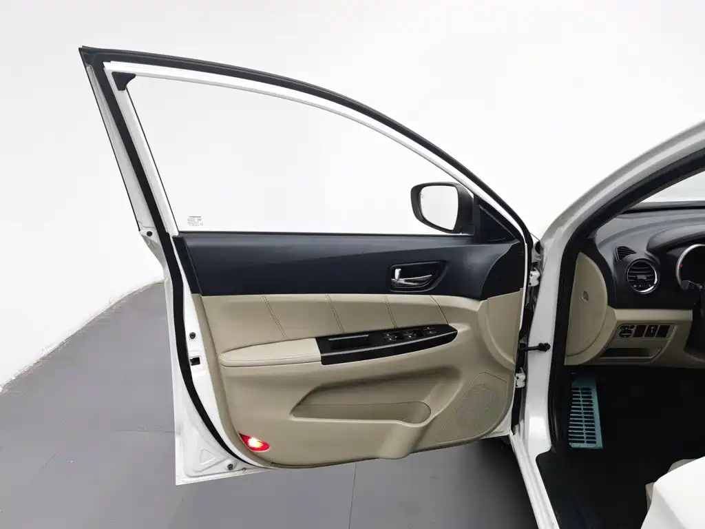 Changan Eado — миниатюра 8