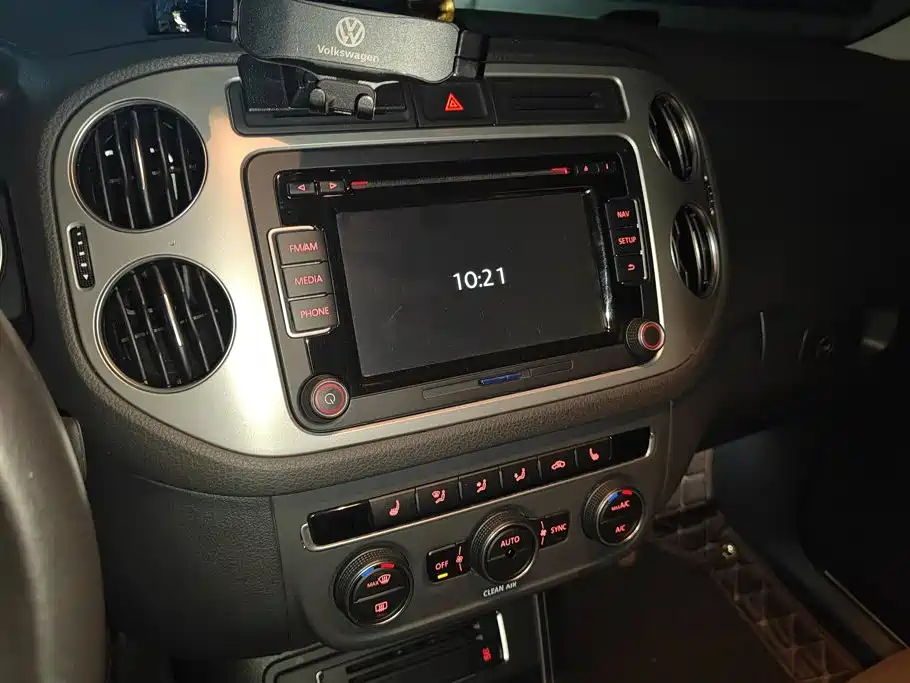 Volkswagen Tiguan — миниатюра 13