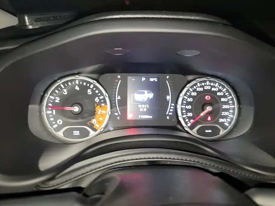 Jeep Renegade — миниатюра 14