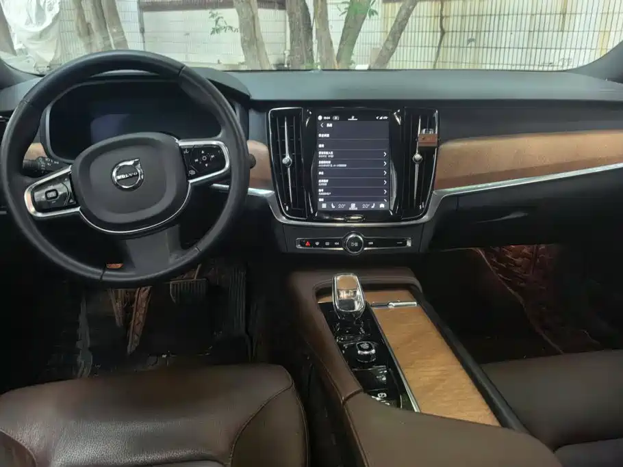 Volvo S90 — миниатюра 12