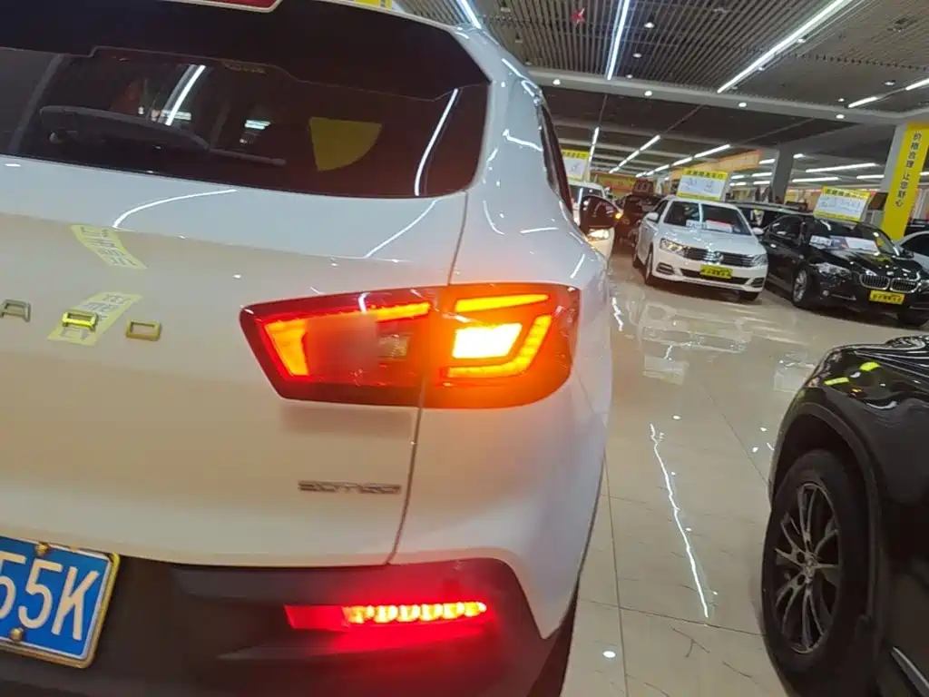 Borgward BX5 — миниатюра 8