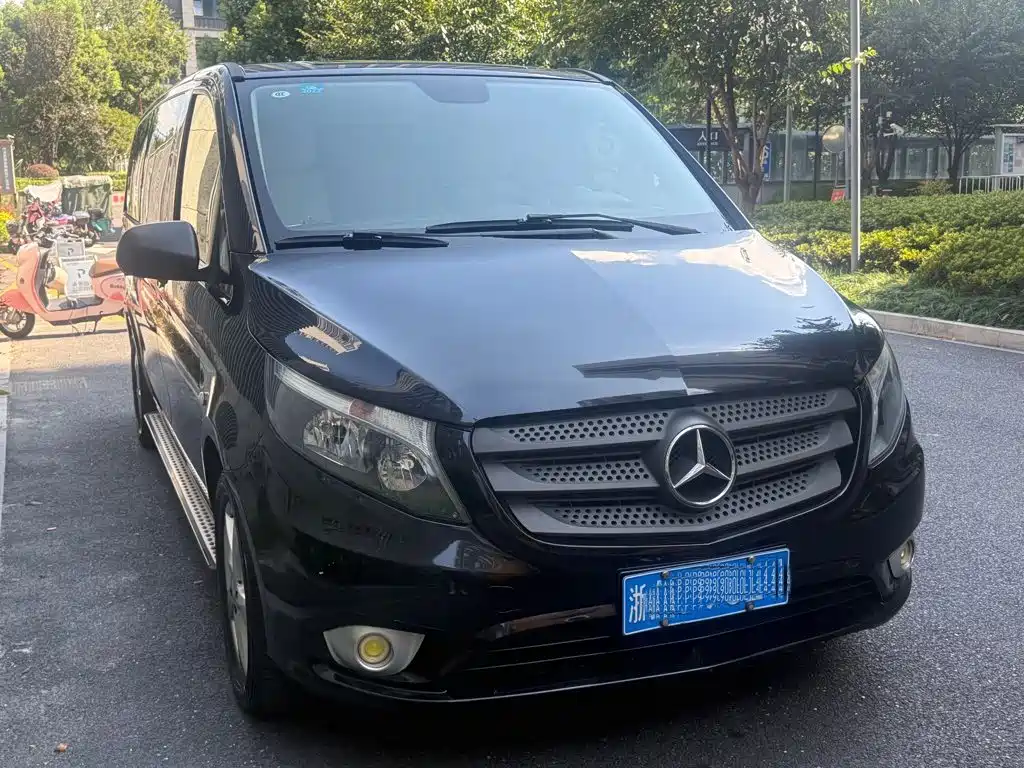 Mercedes-Benz Vito — миниатюра 2