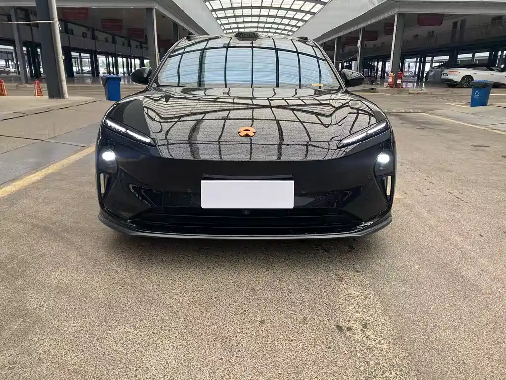NIO NIO ET5T