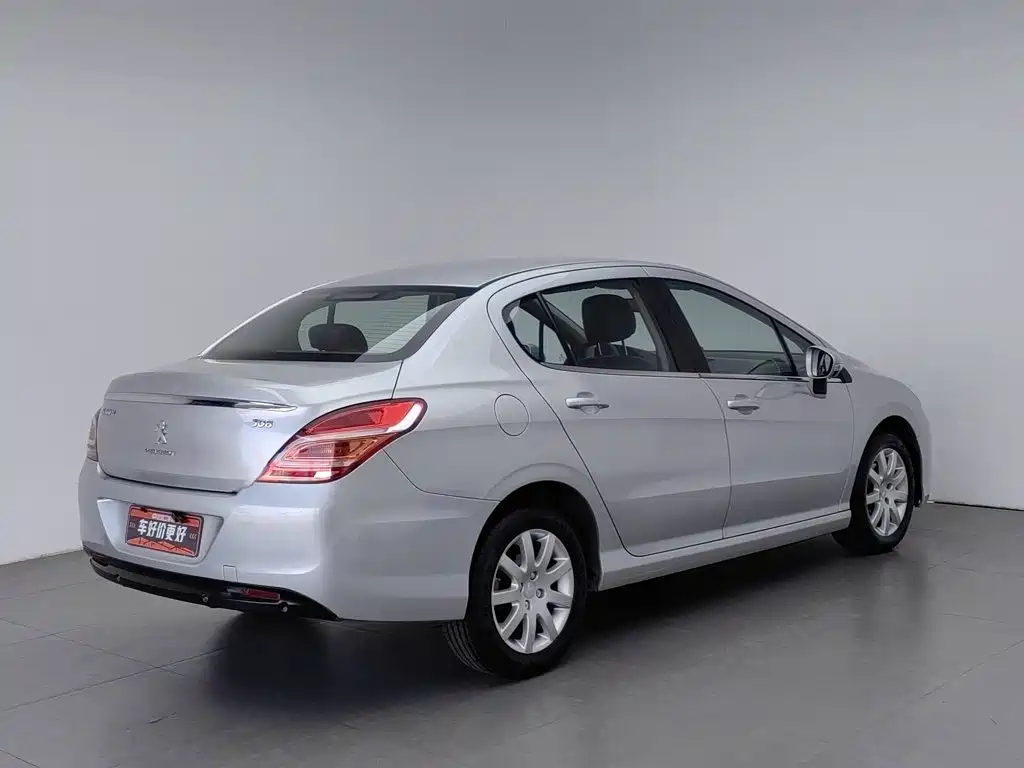 Peugeot 308 — миниатюра 2