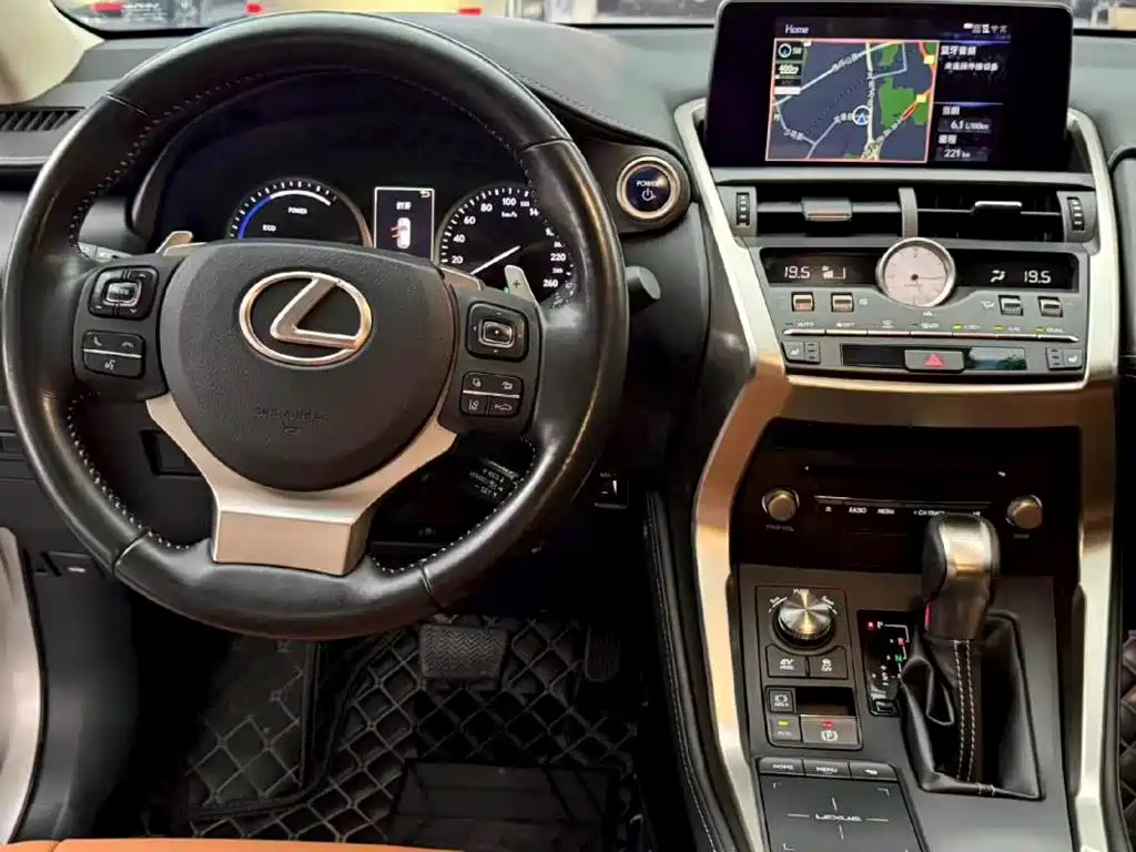 Lexus NX — миниатюра 9
