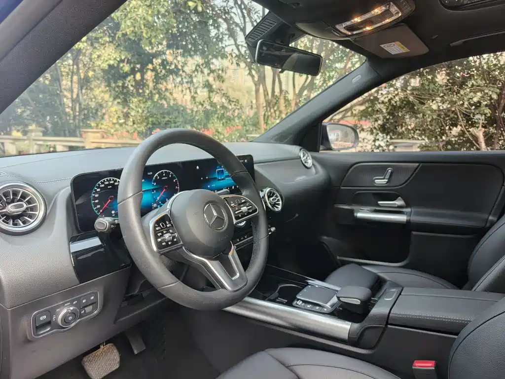 Mercedes-Benz GLA - фото 7