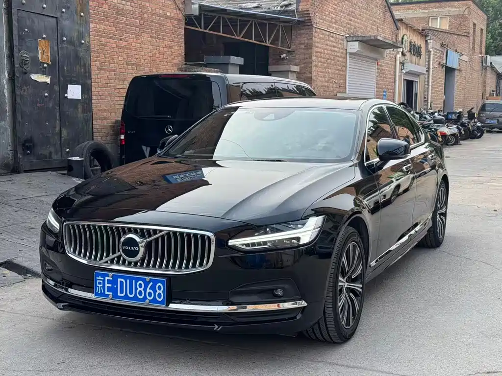 Volvo S90 — миниатюра 3