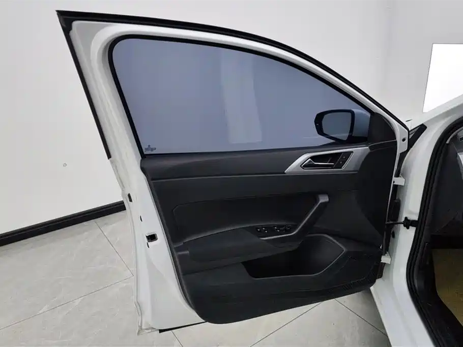 Volkswagen Polo 2023 Plus 1.5L AT