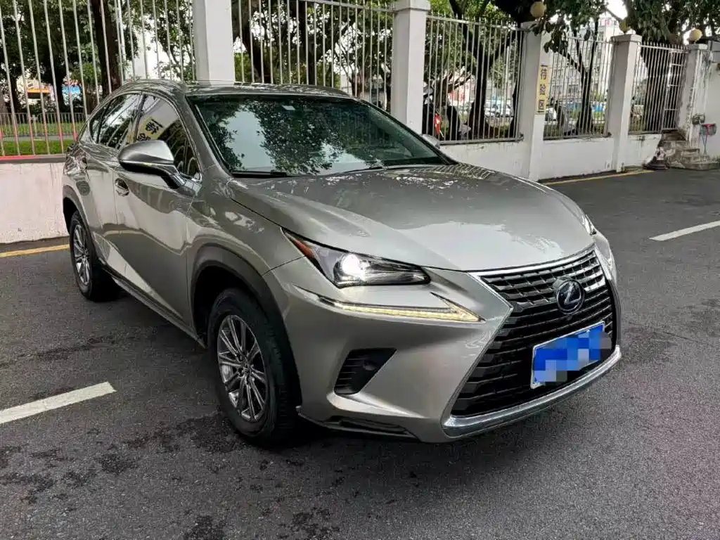 Lexus NX — миниатюра 6