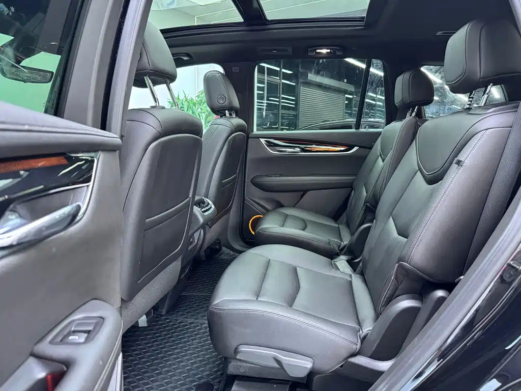 Cadillac XT6 — миниатюра 6