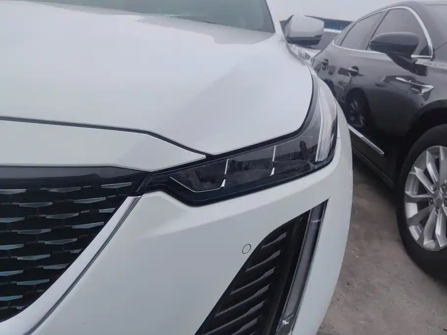 Cadillac CT5 — миниатюра 5