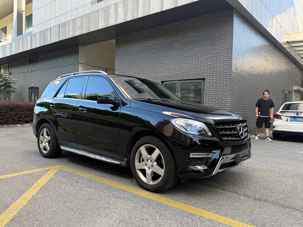 Mercedes-Benz M-Class — миниатюра 3