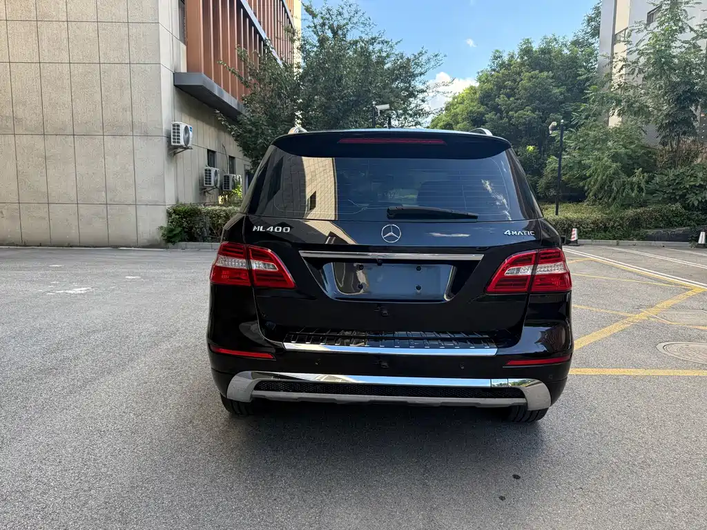 Mercedes-Benz M-Class — миниатюра 8