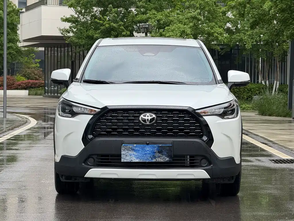 Toyota Corolla Cross — миниатюра 2