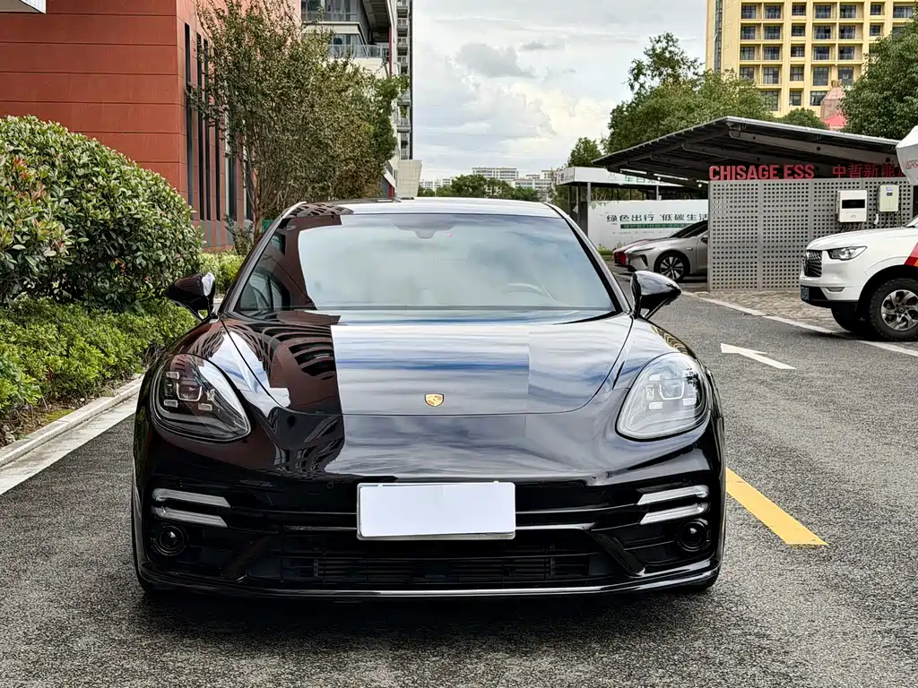 Porsche Panamera — миниатюра 2