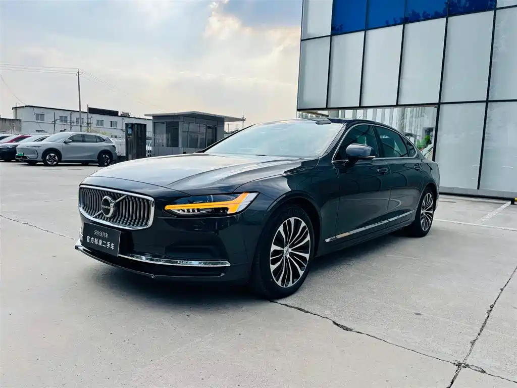 Volvo S90 2024