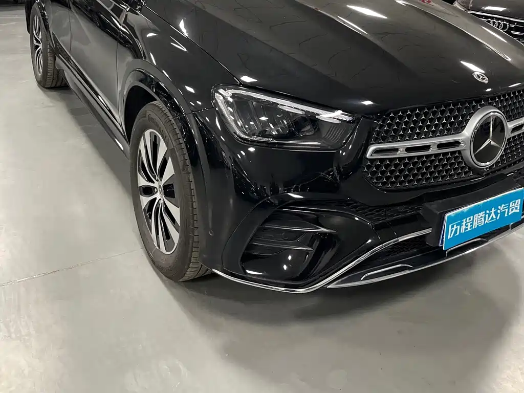 Mercedes-Benz GLE (Import) — миниатюра 4
