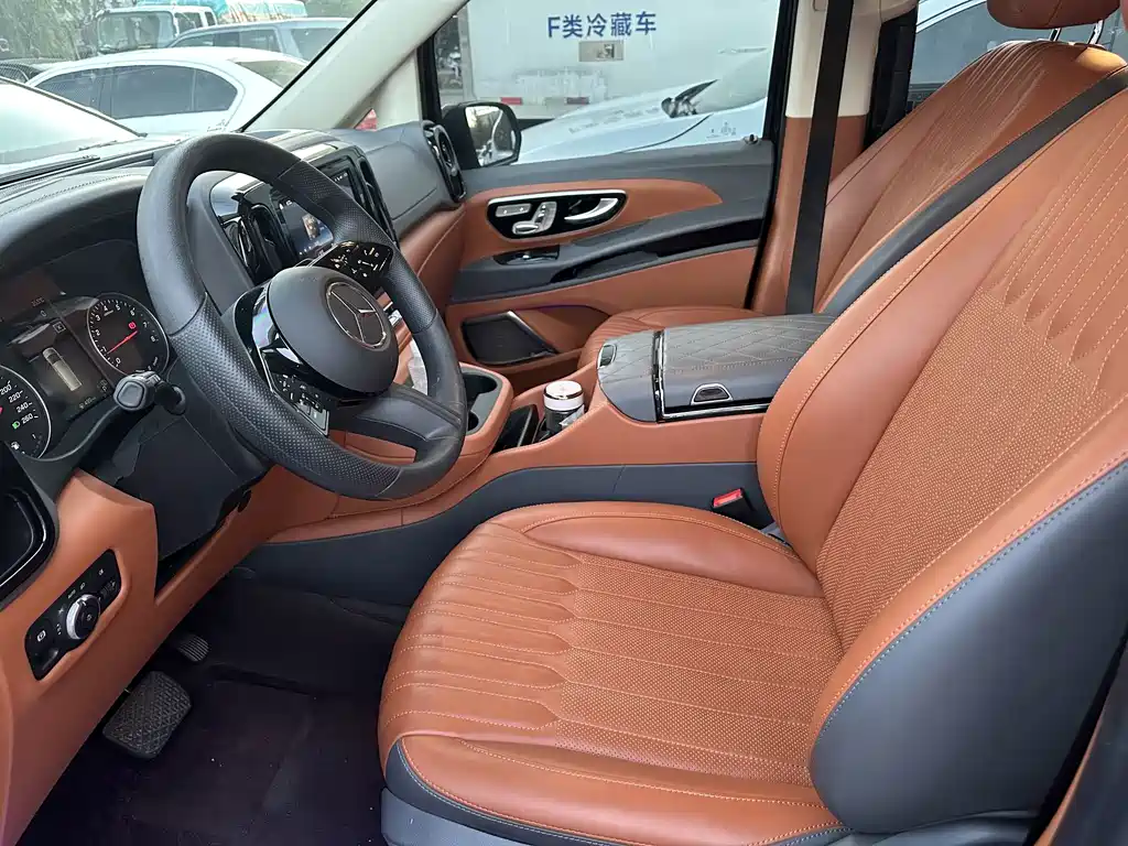 Mercedes-Benz Vito — миниатюра 5
