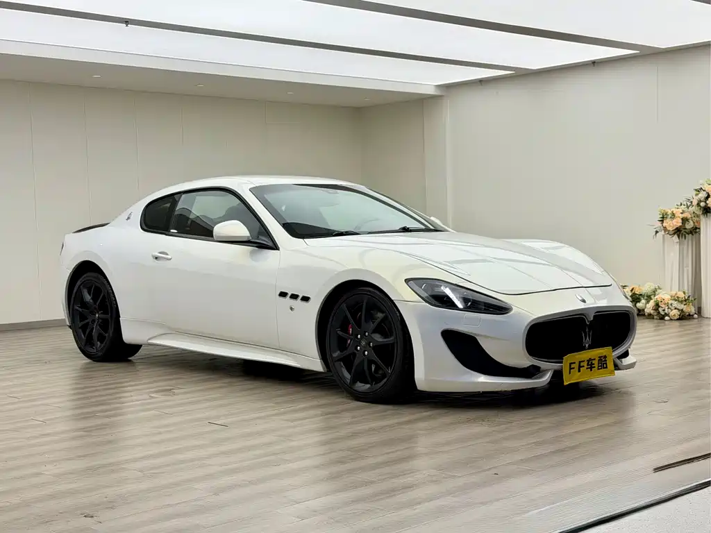 Maserati GranTurismo 2013 4.7L Sport Automatic