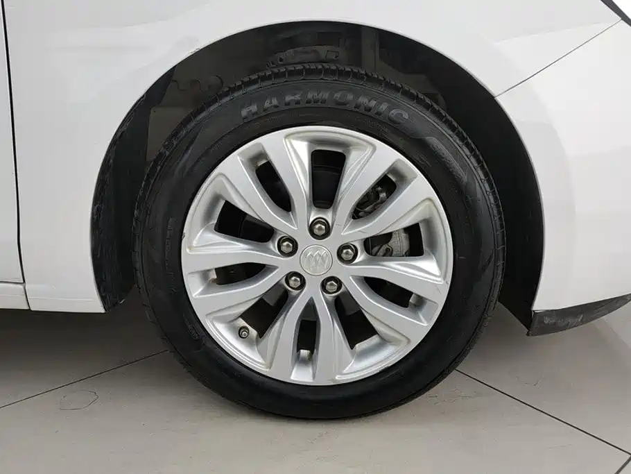 Buick Excelle — миниатюра 6