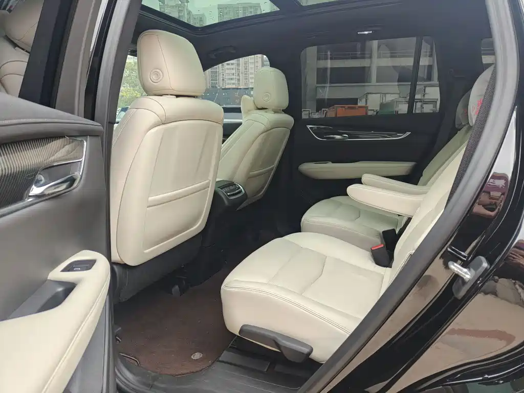 Cadillac XT6 2021 28T мест Luxury Sport