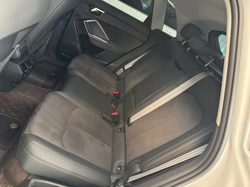 Audi Q3 — миниатюра 5