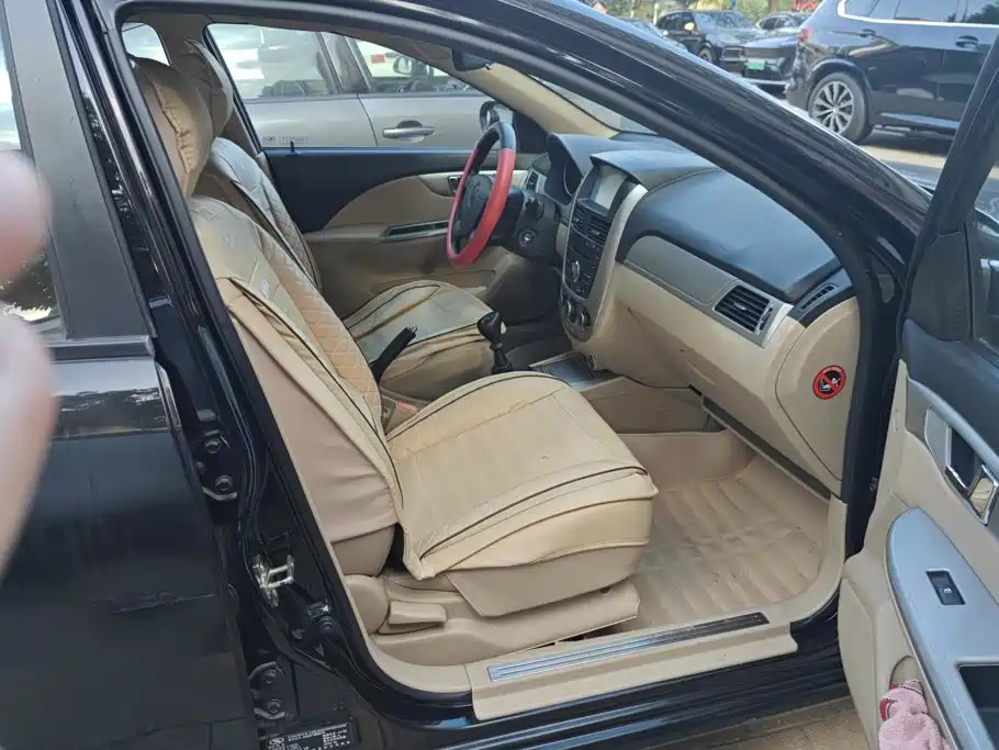 Buick Excelle — миниатюра 8