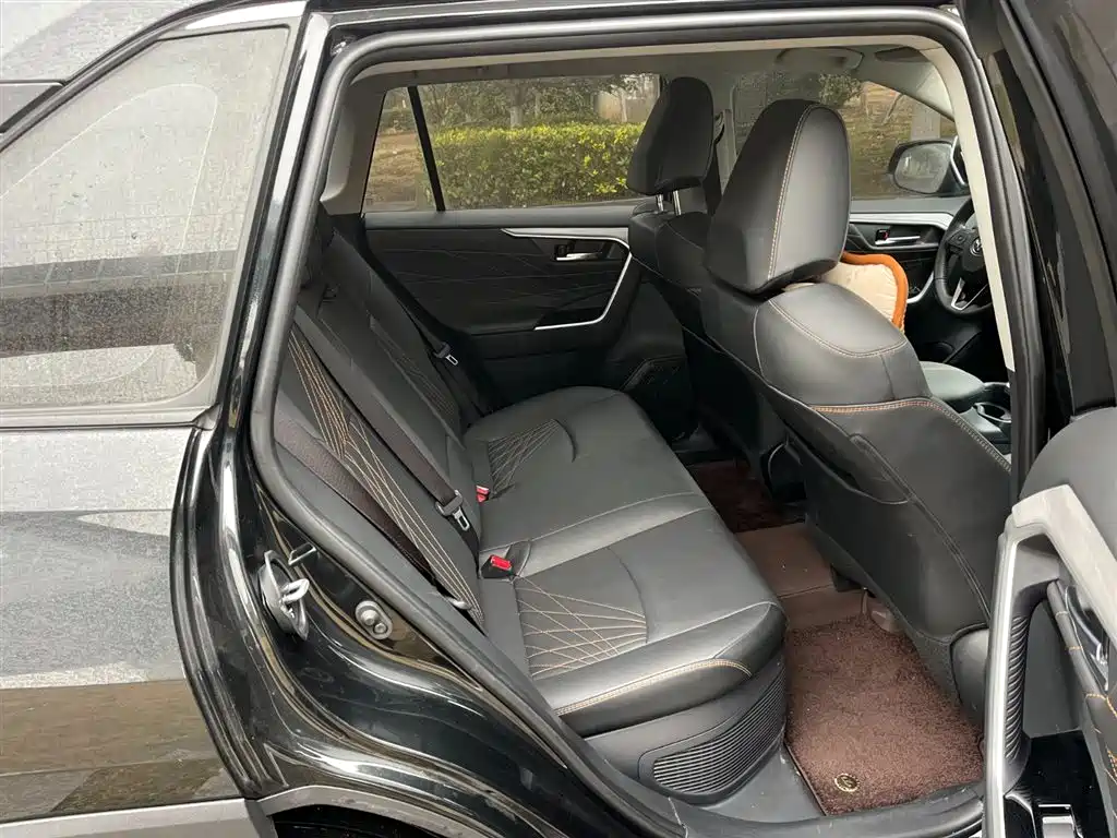 TOYOTA RAV4 RONGFANG