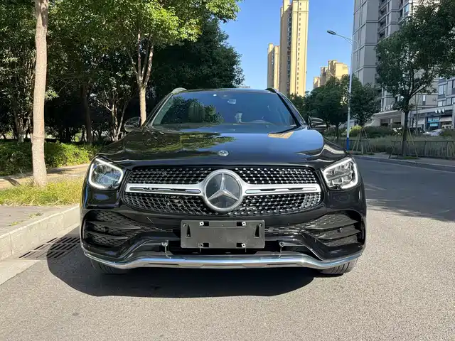 MERCEDES-BENZ GLC 2021