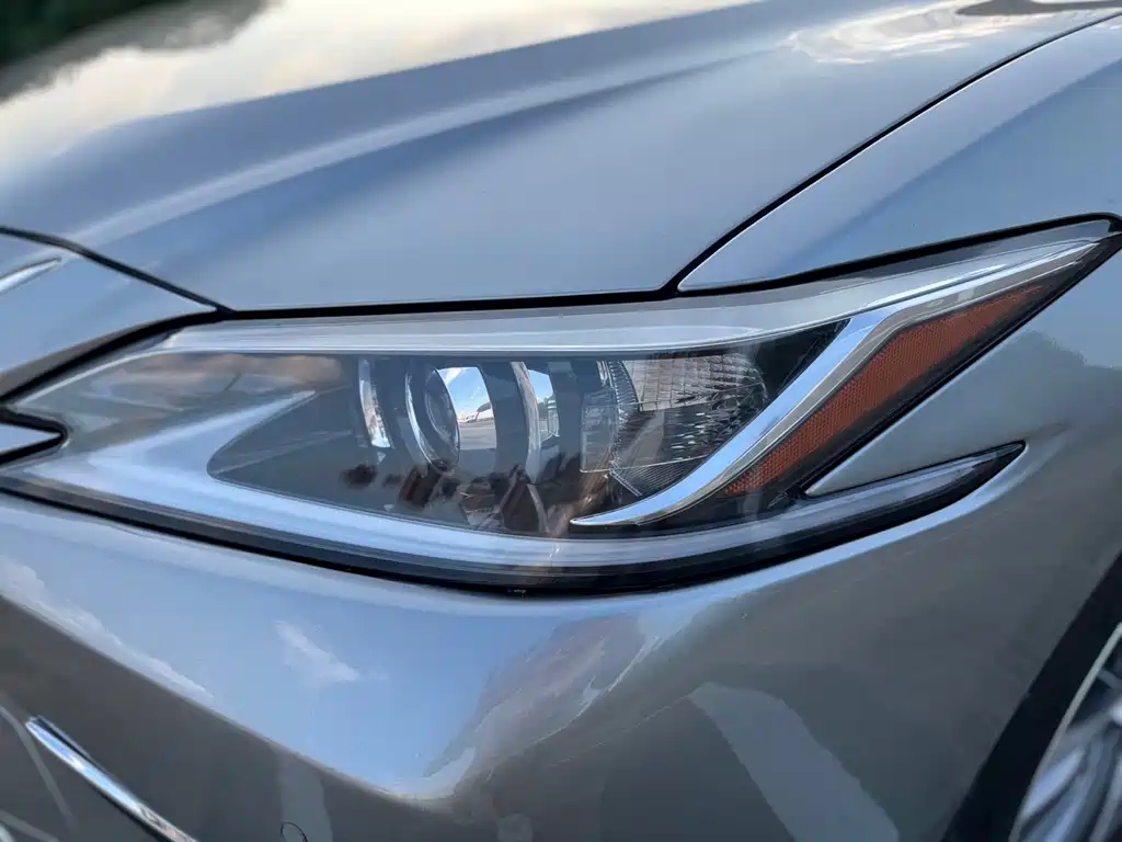 Lexus ES — миниатюра 20