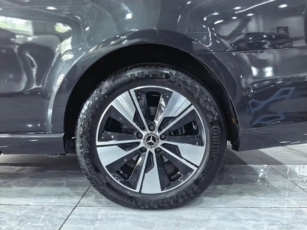 Mercedes-Benz V-Class — миниатюра 18
