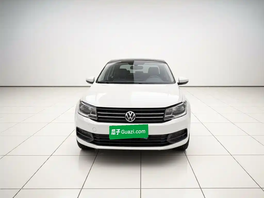 Volkswagen Santana — миниатюра 2