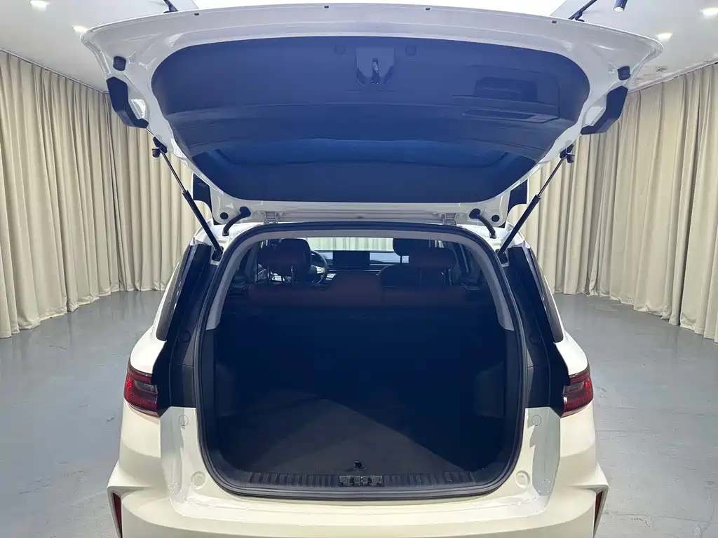 Geely Vision X6 — миниатюра 7