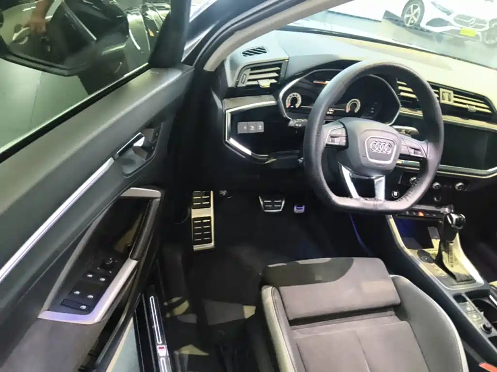 Audi Q3 — миниатюра 16