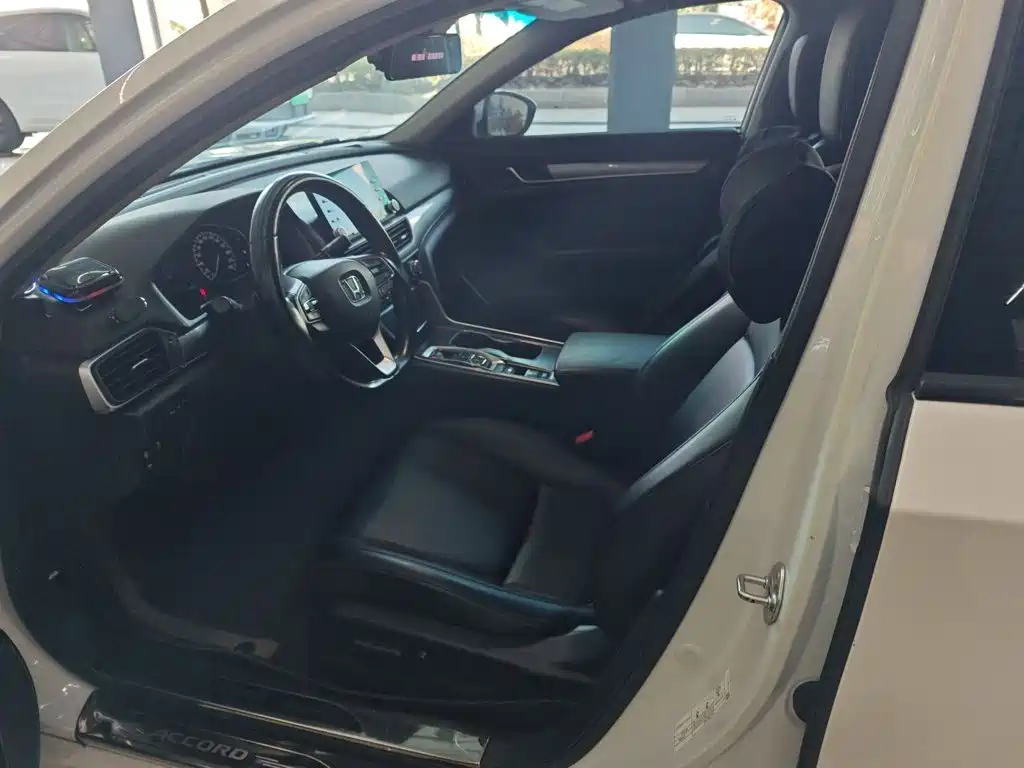 Honda Accord — миниатюра 15