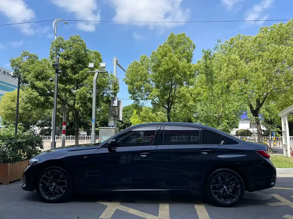 BMW 3 Series 3 2025 330Li M Sport