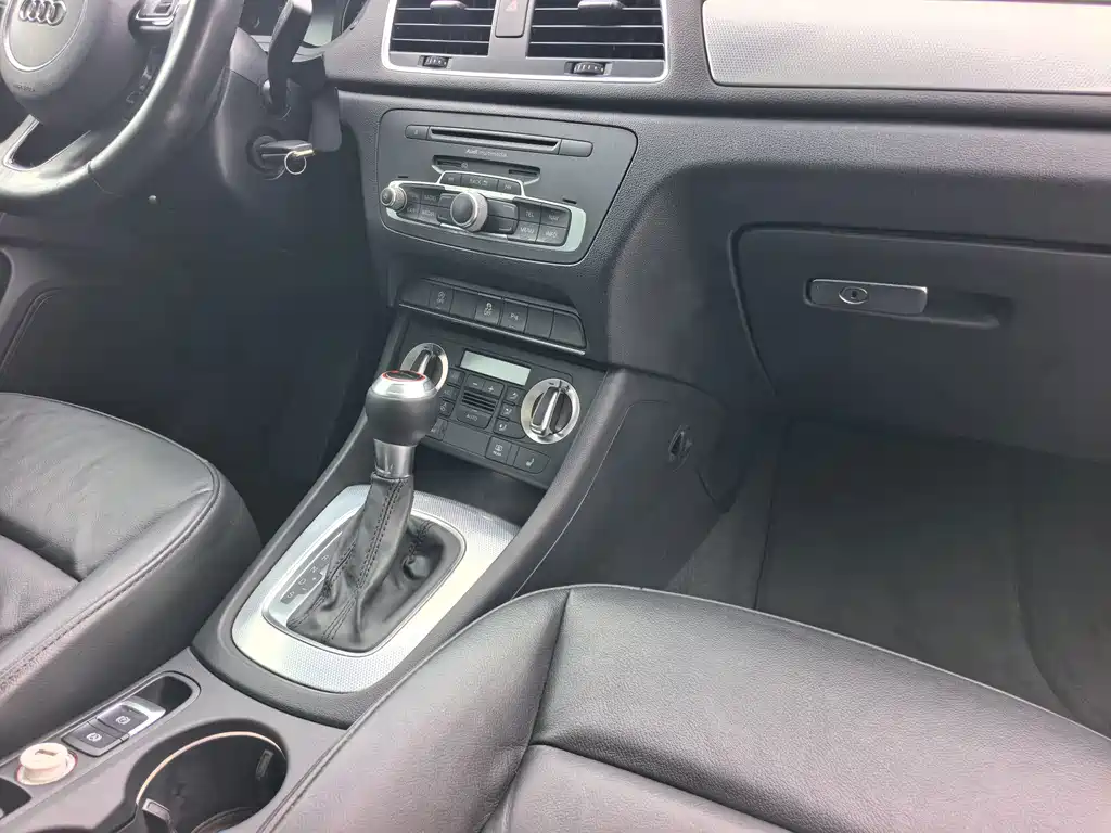 Audi Q3 — миниатюра 10