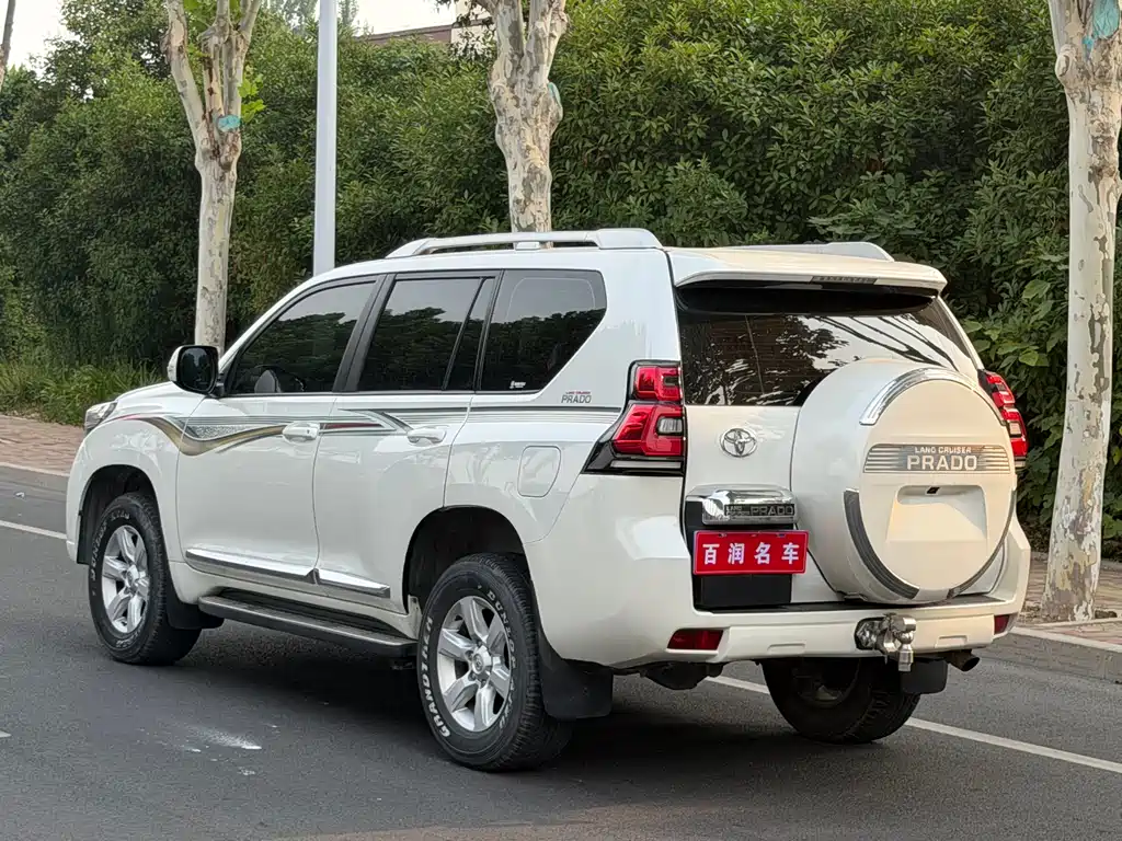 Toyota Land Cruiser Prado 2016 2.7L AT Luxury