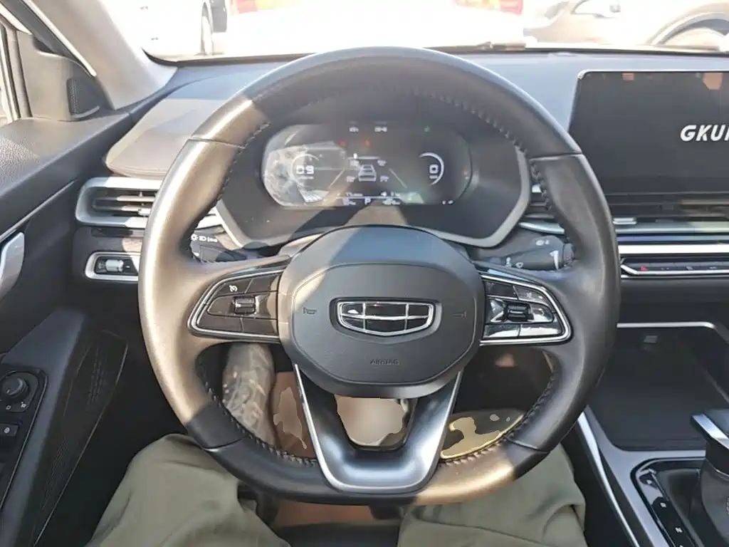 Geely Emgrand — миниатюра 11