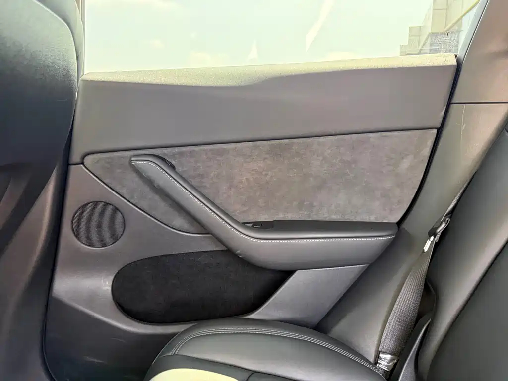 Tesla Model Y — фотографии объявления, Фото 30