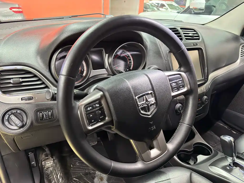 Dodge Journey 2.0TD 4WD Touring Edition, фото 7