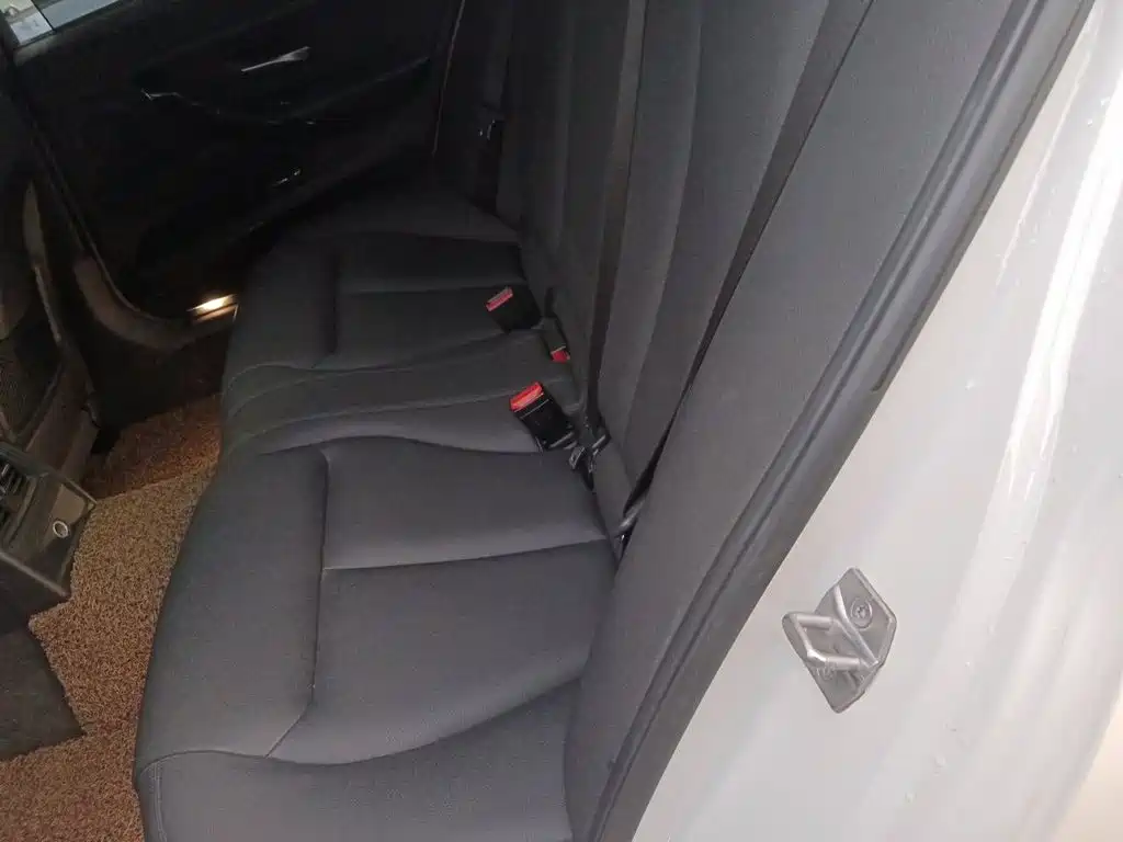 BMW 3 Series — миниатюра 15