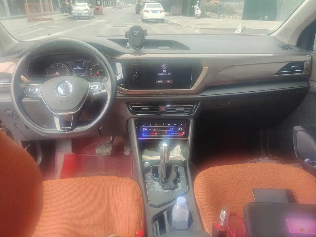 Volkswagen Tharu — миниатюра 5