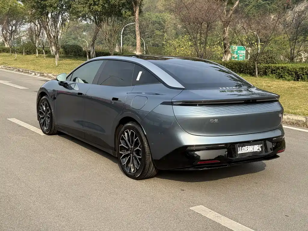 ZEEKR EXTREME KRYPTON 007