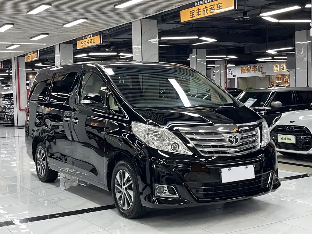 Toyota Alphard 2011 3.5L Luxury