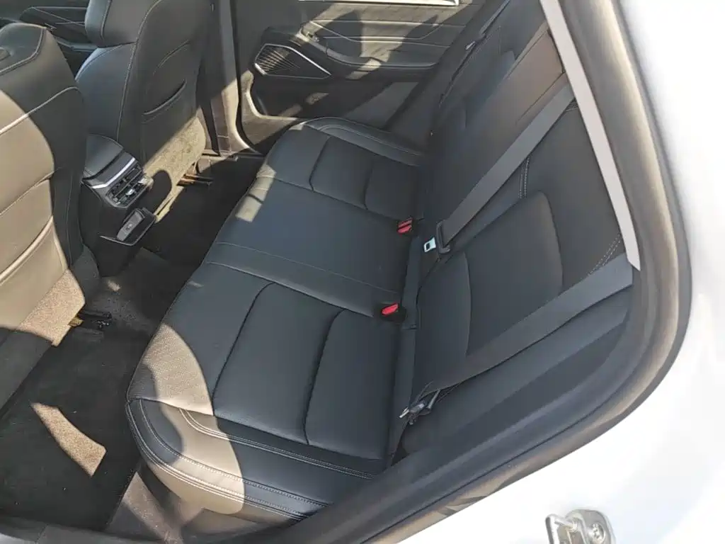 Geely Emgrand — миниатюра 17